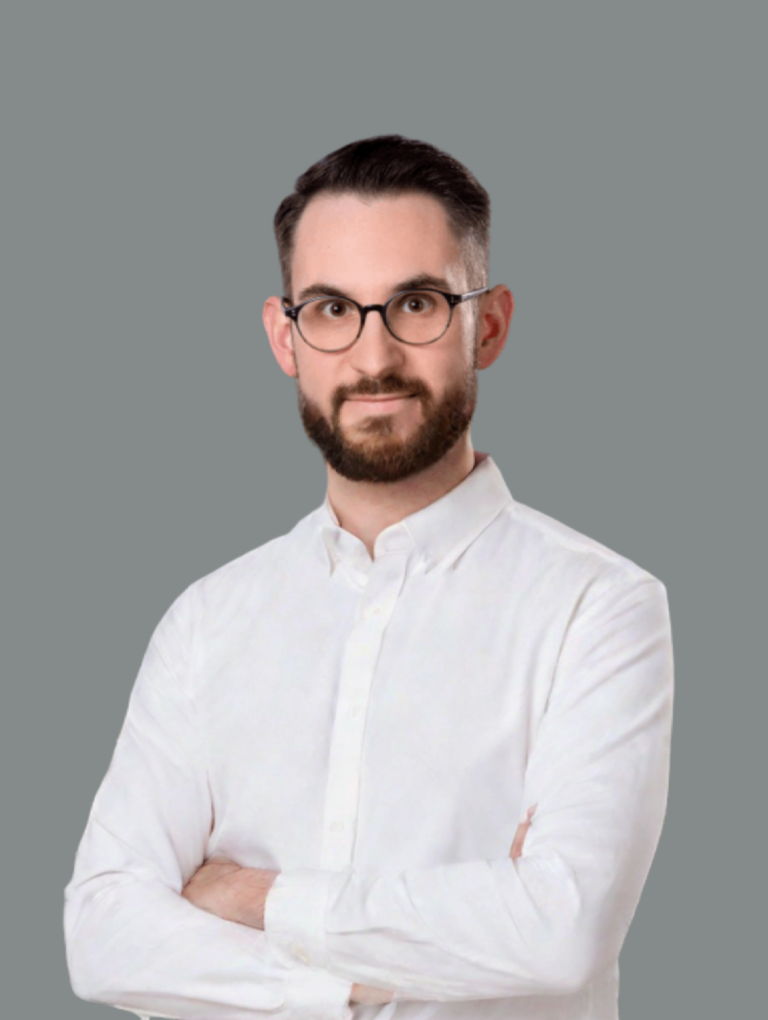 lek. dent. Marek Kucharczak